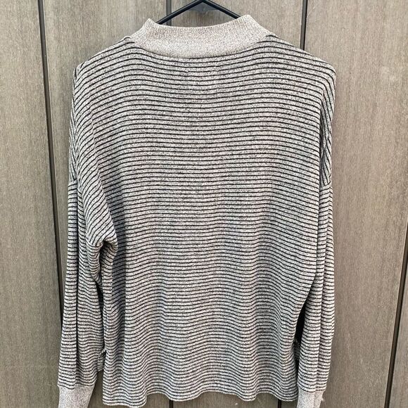 Free Press Mock Turtleneck Sweater - Picture 4 of 8